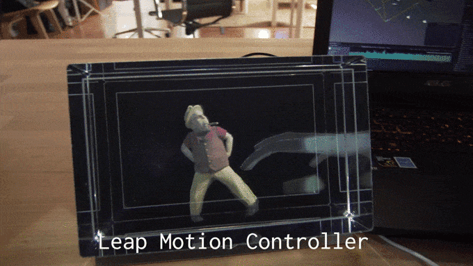 the-lookingglass-for-holographic-display-is-here-for-all-img-2