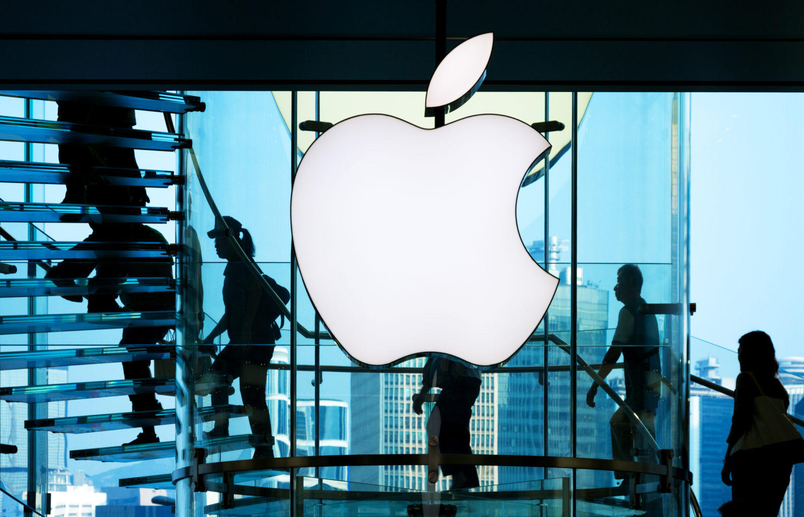 article-image-iphone-xs-and-apple-watch-details-leaked-hours-before-product-launch
